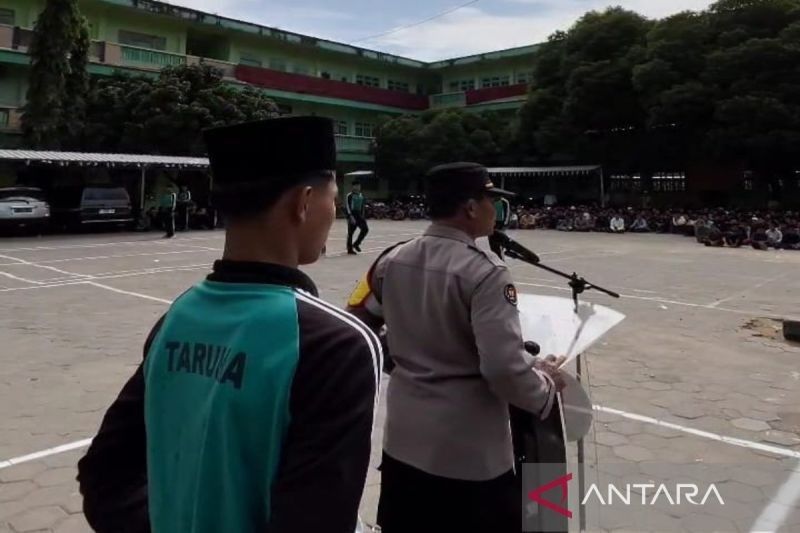 Polres Pamekasan Cegah Narkoba dan Radikalisme di Pesantren