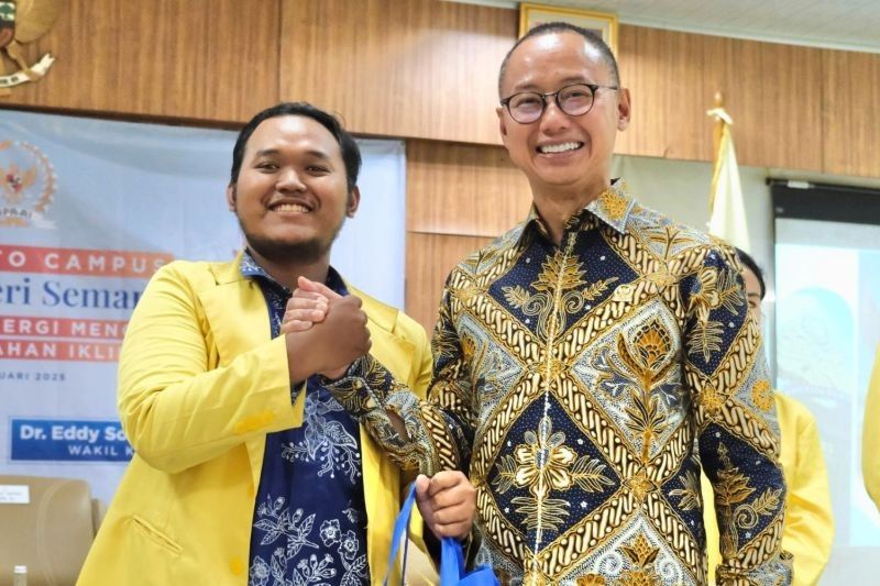 MPR Puji Keputusan Presiden Pertahankan Anggaran KIP Kuliah