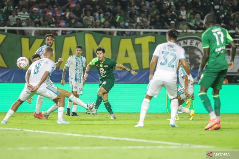 Persebaya Akhiri Tren Negatif, Uston Nawawi: Alhamdulillah!