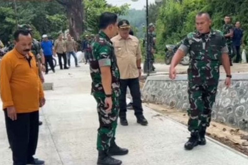 Danrem 081/DSJ Tinjau Betonisasi Jalan di Pra TMMD Tulungagung