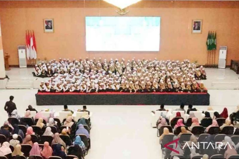 333 Santri Hafiz Al-Quran Kabupaten Bekasi Diwisuda, Bupati Sampaikan Apresiasi