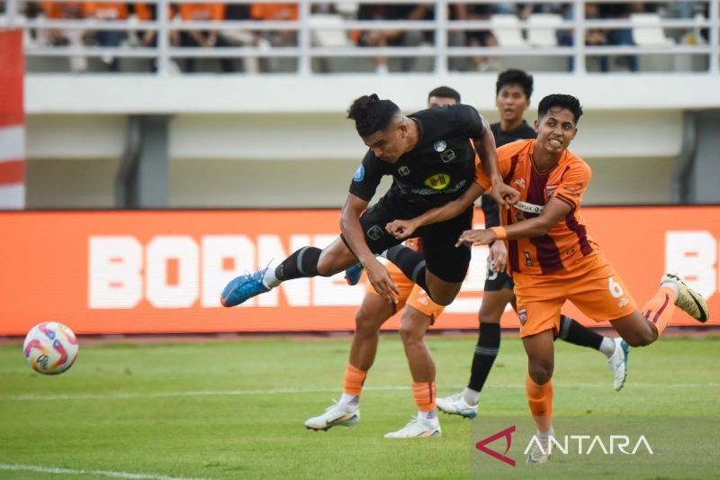 Borneo FC Taklukkan Barito Putra 2-1 di Derby Kalimantan