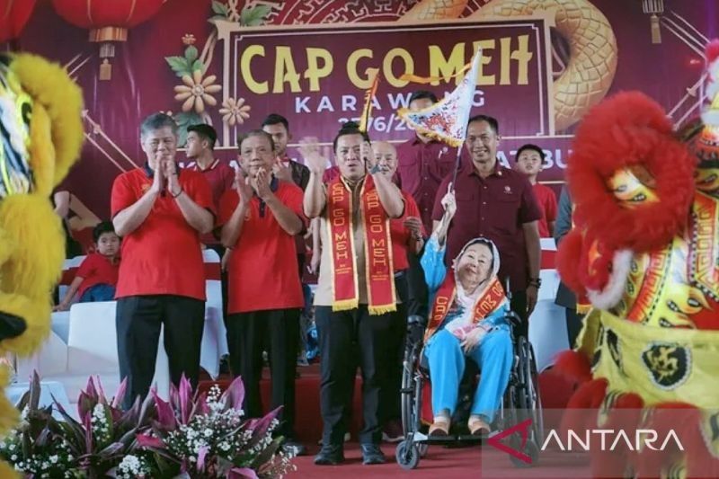 Sinta Nuriyah Wahid Hadiri Cap Go Meh Karawang: Simbol Kerukunan Umat Beragama