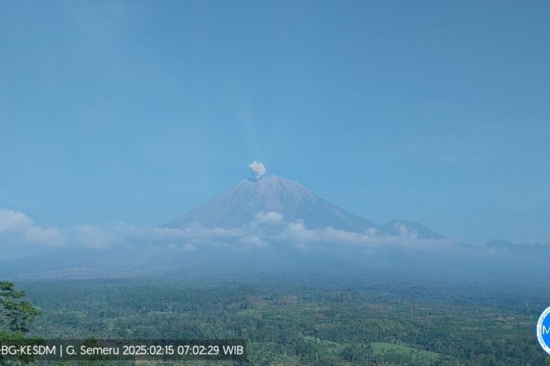 BPBD Lumajang Imbau Kewaspadaan Hujan Abu Gunung Semeru