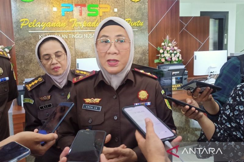 Mantan Bupati Lombok Barat Mangkir Panggilan Kejaksaan Terkait Kasus Korupsi LCC