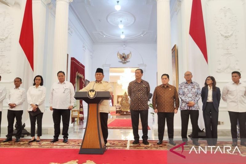 Prabowo Ancam Sanksi Ekspor bagi Perusahaan yang Tak Patuh PP 8/2025