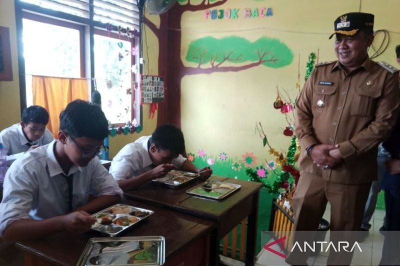 Belitung Luncurkan Program Makan Bergizi Gratis untuk Siswa