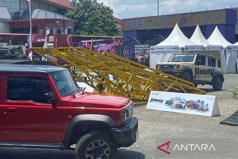 Suzuki Jimny: Masa Tunggu Lebih Cepat, IIMS 2025 Tawarkan Pengalaman Petualangan