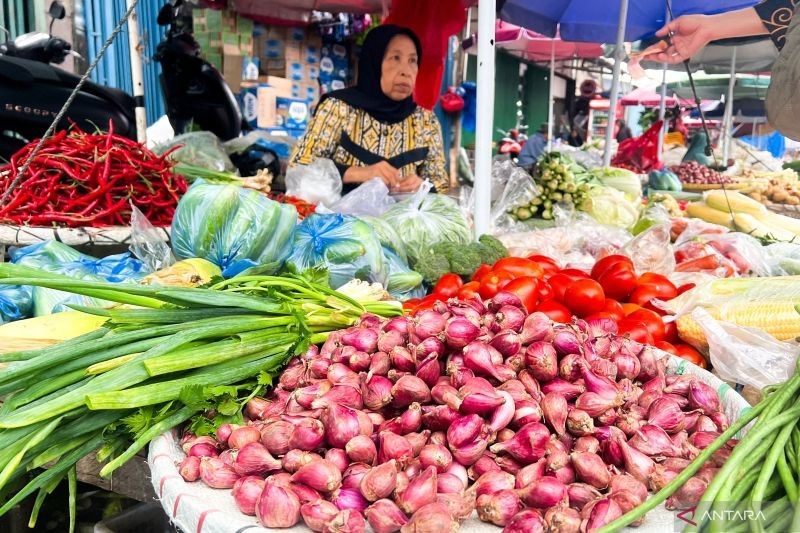 Harga Pangan Hari Ini: Cabai Rawit Tembus Rp63.400/kg