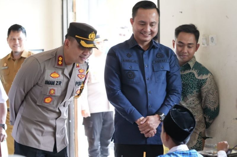 Program Makan Bergizi Gratis Sasar 6.000 Pelajar di OKU Timur