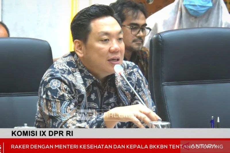 Tren #KaburAjaDulu: Otokritik bagi Pemerintah, Bukan Kecaman