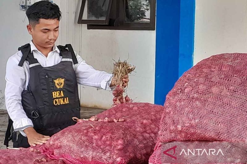 Enam ABK Jadi Tersangka Penyelundupan 45 Ton Bawang Merah Ilegal