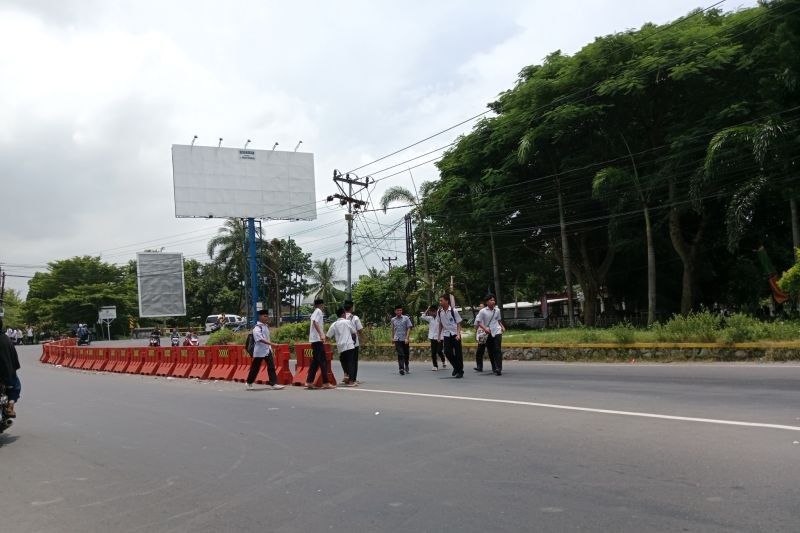 PAD Lombok Timur Tembus Rp3 Miliar per Bulan dari Penerangan Jalan Umum