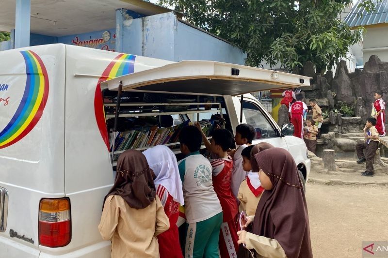 Perpustakaan Keliling Batam Pacu Minat Baca Siswa SD