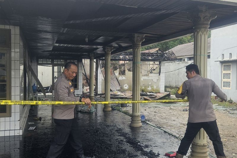 Ledakan Bakar Rumah di Tapin, Tim Inafis Selidiki Penyebabnya