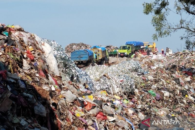 Bupati Kudus Desak Desa Kelola Sampah Mandiri, Solusi Atasi TPA Tanjungrejo yang Kelebihan Kapasitas