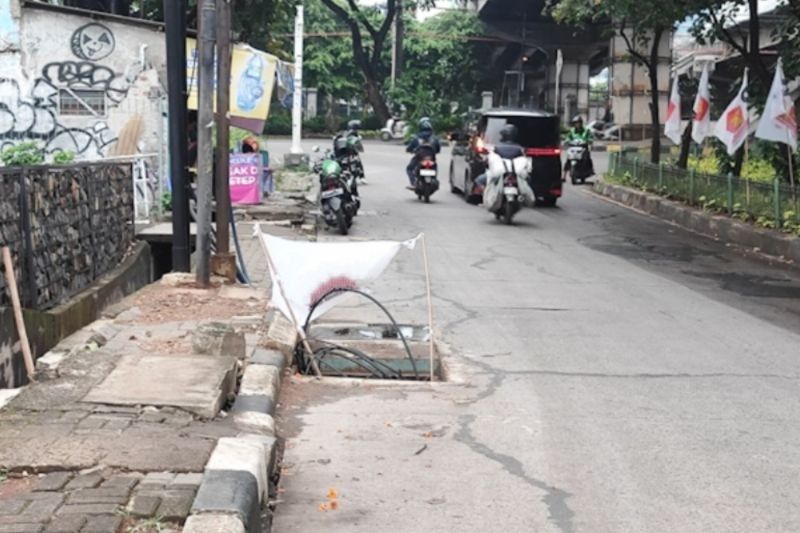 Jalan Rusak di Tanjung Barat, Bina Marga Jakarta Selatan Minta Pihak Ketiga Segera Perbaiki