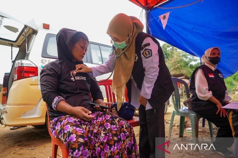 Dinkes Kendari Periksa Kesehatan 31 Korban Kebakaran di TPA Puuwatu