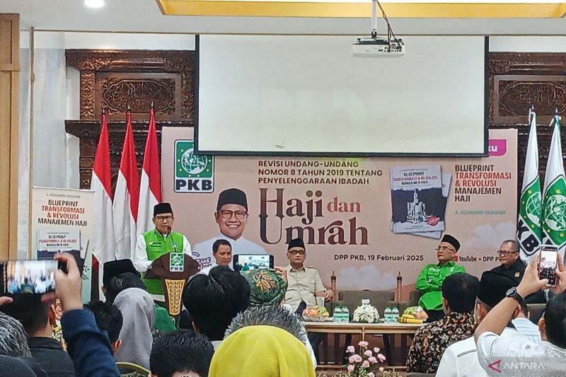 DPR Usul Atur Pemanfaatan Kuota Haji Negara Sahabat dalam Revisi UU Haji