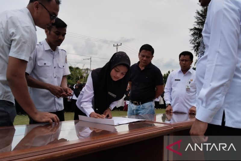 588 Honorer Pemkot Pariaman Resmi Jadi PPPK, 43 Guru Masih Menunggu