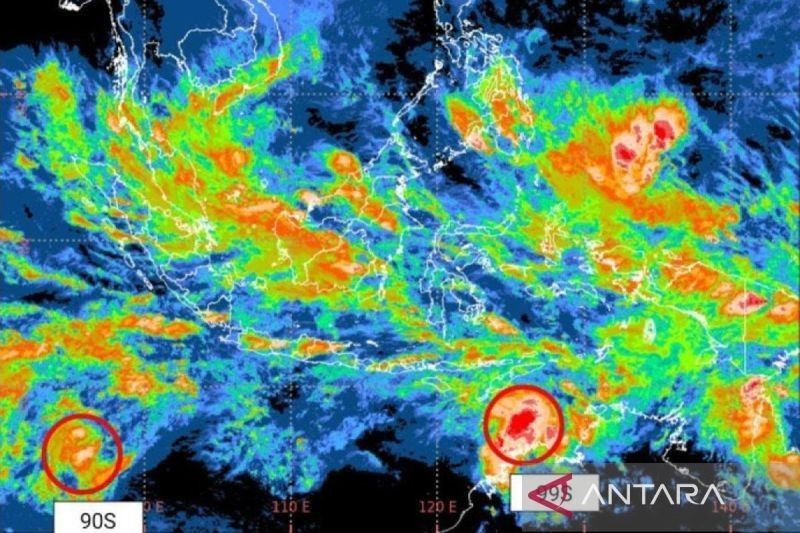 BMKG Peringatkan Potensi Siklon Tropis 99S: Waspada Cuaca Ekstrem di NTT dan NTB!