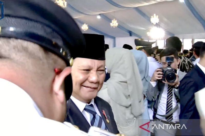 Presiden Prabowo Jabat Tangan 961 Kepala Daerah: Momen Bersejarah bagi Indonesia