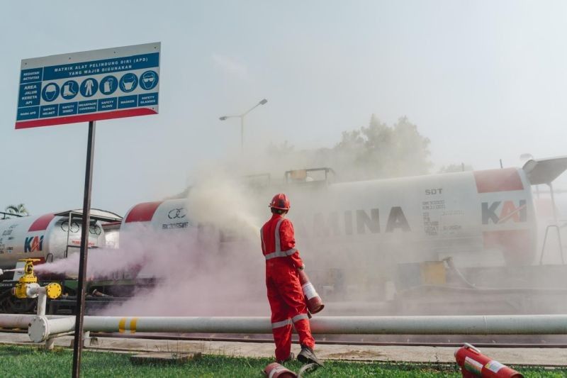 Pertamina Jatimbalinus Tekankan Pentingnya Penanganan Darurat: Simulasi Kecelakaan Kereta Api Jadi Fokus