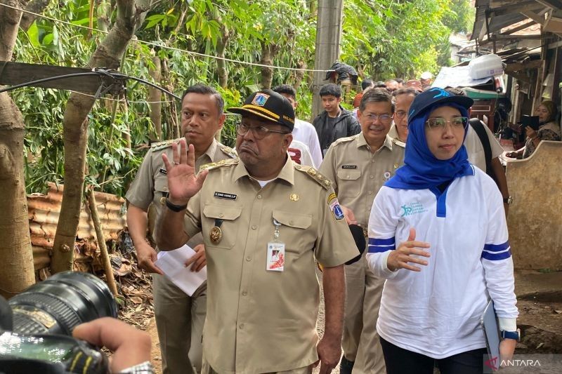 Bang Doel Tinjau Banjir Kali Krukut, Prioritaskan Pengerukan Sungai