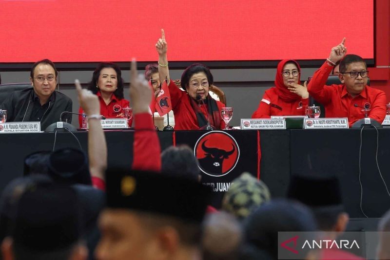 Megawati Tarik Kepala Daerah PDIP dari Retret Akmil, Pakar: Sinyal Kuat Ingin Diperhitungkan