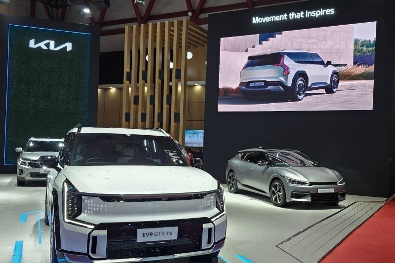 Kia EV6 dan EV9: Komitmen Hijau di IIMS 2025, Performa Tinggi dan Fitur Canggih