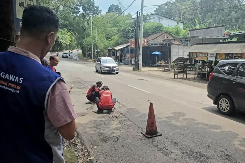 Ombudsman Jateng Awasi Perbaikan Jalan Rusak di Semarang: Jalan Manyaran-Gunung Pati Jadi Fokus