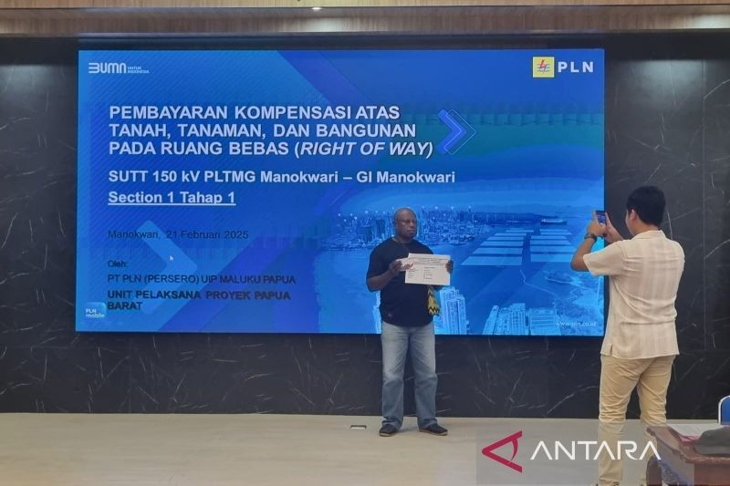 PLN Papua Barat Bayar Kompensasi Rp3,5 Miliar untuk Pembangunan SUTT