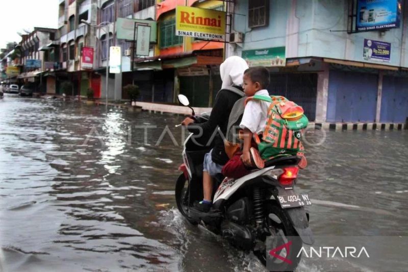 Hujan Lebat Masih Guyur Aceh, BMKG Imbau Waspada Bencana Hidrometeorologi