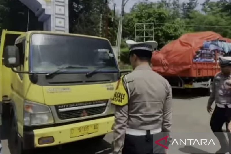 Polisi Gencar Ramp Check di Cianjur, Minimalisir Kecelakaan di Jalur Utama