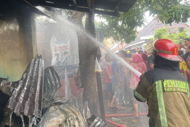 Kebakaran Hebat di Medan: Enam Rumah Ludes Terbakar, 15 Jiwa Terdampak