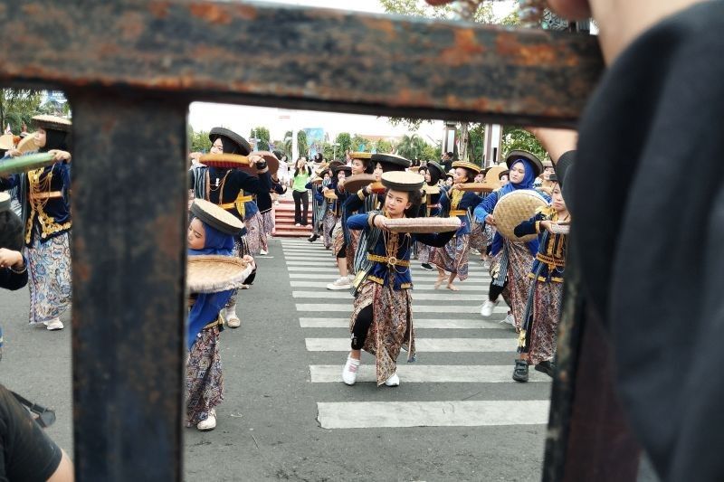 Kudus Pecahkan Rekor Muri: 1.405 Penari Lestarikan Tari Kretek