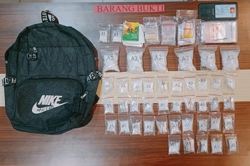 Polres Kolaka Bekuk Pengedar 565 Gram Sabu Senilai Miliaran Rupiah