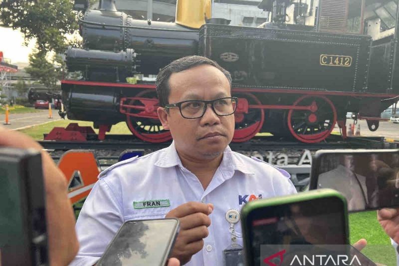 KAI Siapkan 5 Kereta Tambahan untuk Lebaran 2025 di Daop Semarang