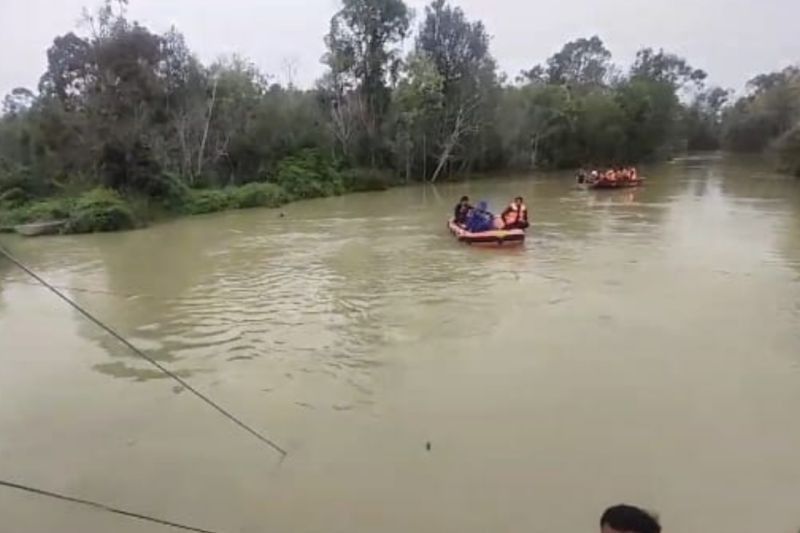 15 Tewas Truk Terjun ke Sungai Segati, Polda Riau Tuntut Perusahaan Bertanggung Jawab