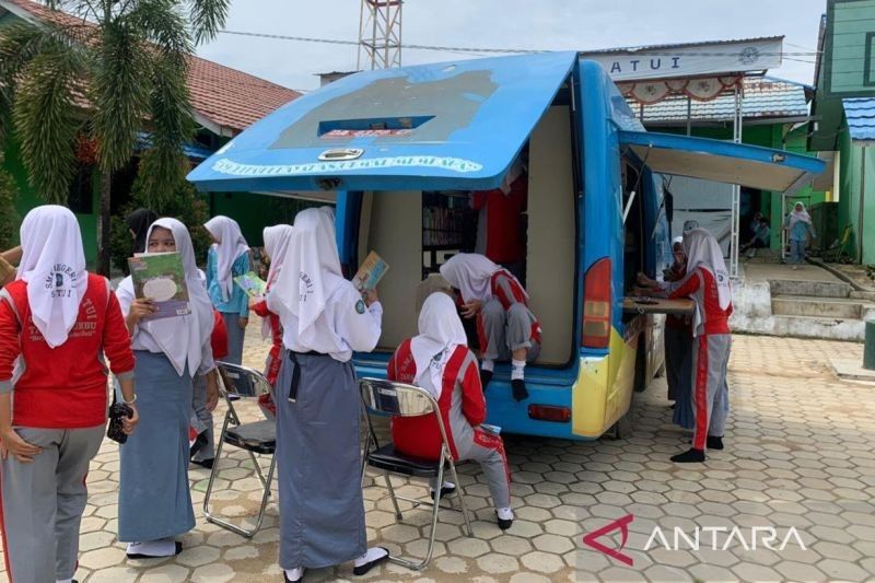 Kalsel Bertekad Masuk Tiga Besar Nasional Indeks Pembangunan Literasi Masyarakat 2025