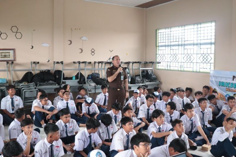 Kejati Kepri Intensifkan Program Jaksa Masuk Sekolah (JMS) Cegah Narkoba dan Perundungan