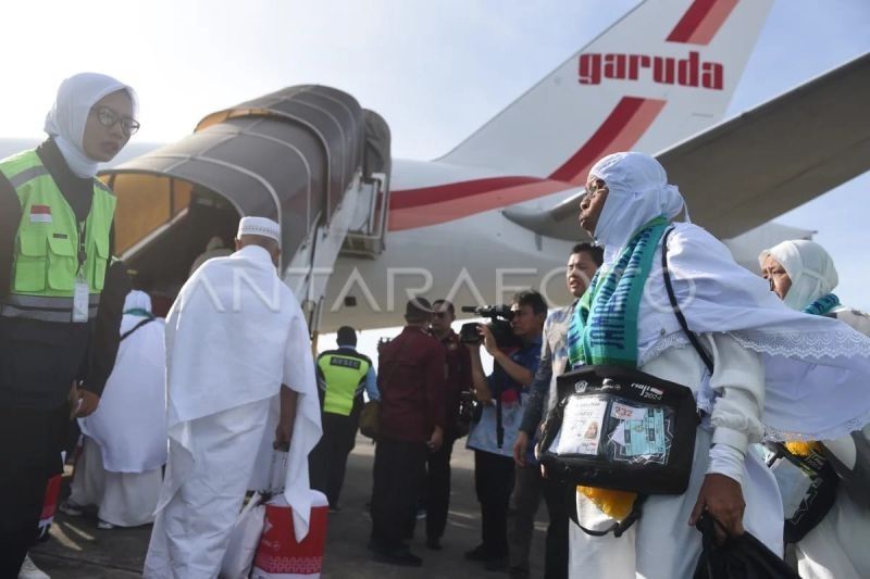 214 Calon Jamaah Haji Aceh Besar Lunasi Biaya Perjalanan Haji 2025