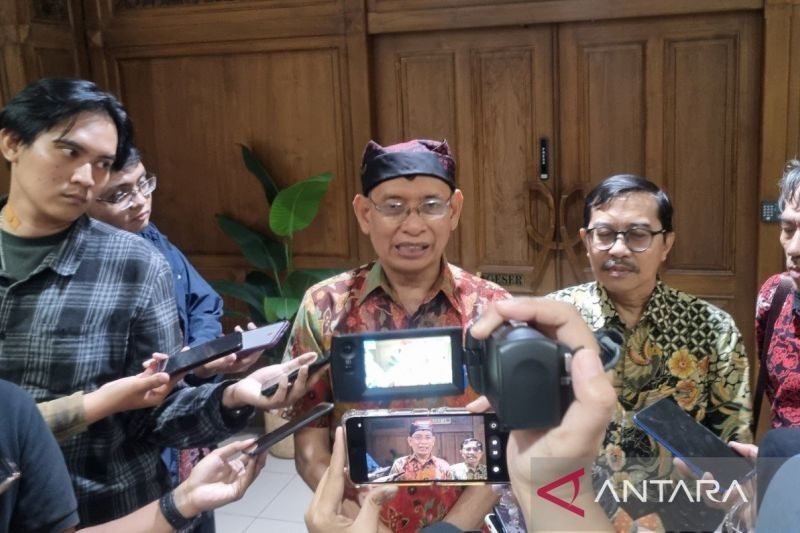 Unair Kuatkan Ketahanan Pangan Nasional dengan Lima Guru Besar Baru FKH