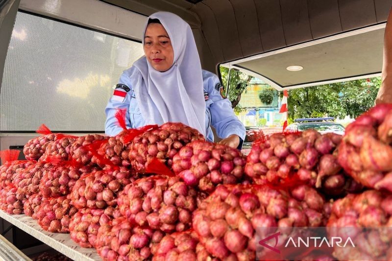 Harga Pangan Hari Ini: Bawang Merah Tembus Rp37.950 per Kg