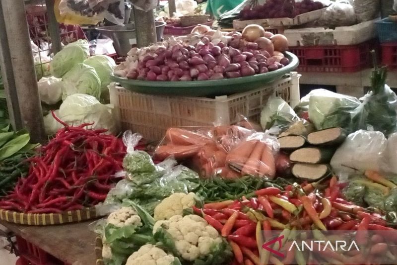 Harga Kebutuhan Pokok di Banyumas Naik Jelang Ramadhan, Cabai Rawit Merah Tembus Rp100.000!