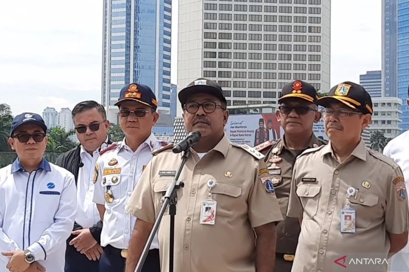 Wagub Rano Karno Pertimbangkan Bangun Parkir Tujuh Tingkat di Pasar Jumat