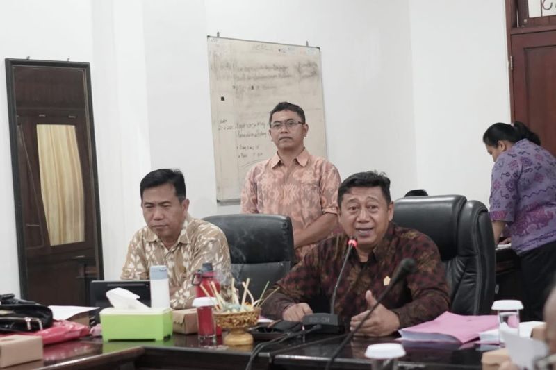 DPRD Buleleng Awasi Disdikpora: Eksekusi Program Pendidikan Harus Cermat