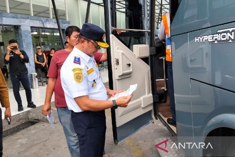 Sumut Tertibkan Kendaraan Umum di Jalan Sisingamangaraja, Optimalkan Terminal Amplas