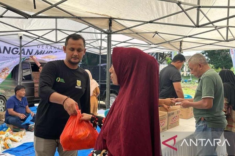 Pemkot Banda Aceh Bagikan 2.200 Paket Sembako Subsidi Jelang Ramadhan