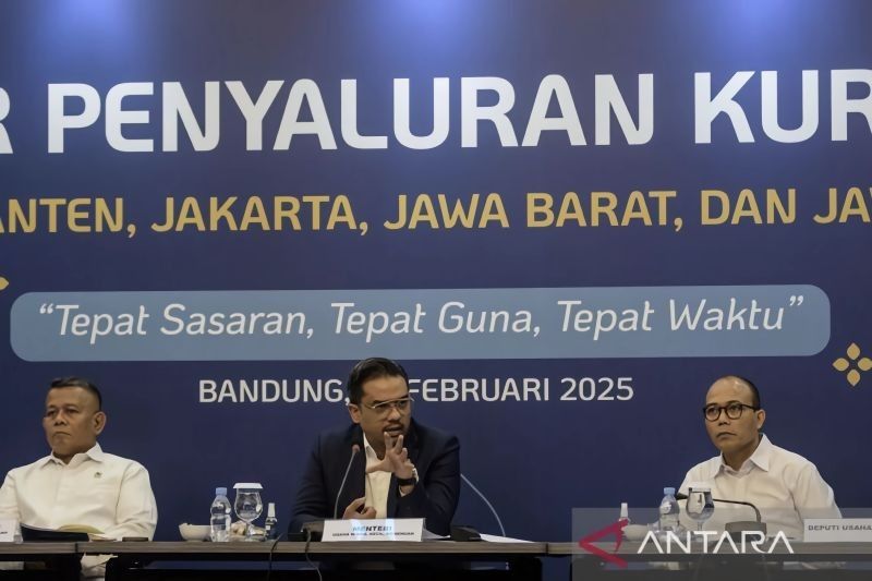 Menteri UMKM Tekankan Penyaluran KUR Tepat Sasaran dan Berkualitas di 2025